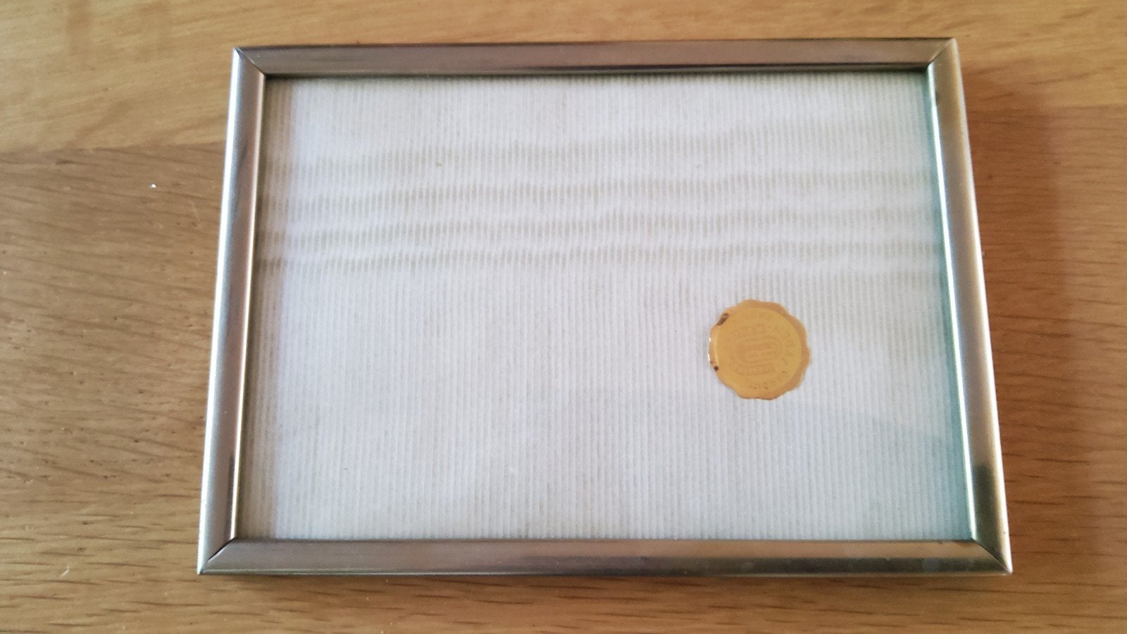 Antiek klein zilver kleur fotolijstje bol glas gemerkt Jyden, Antiek en Kunst, Ophalen of Verzenden